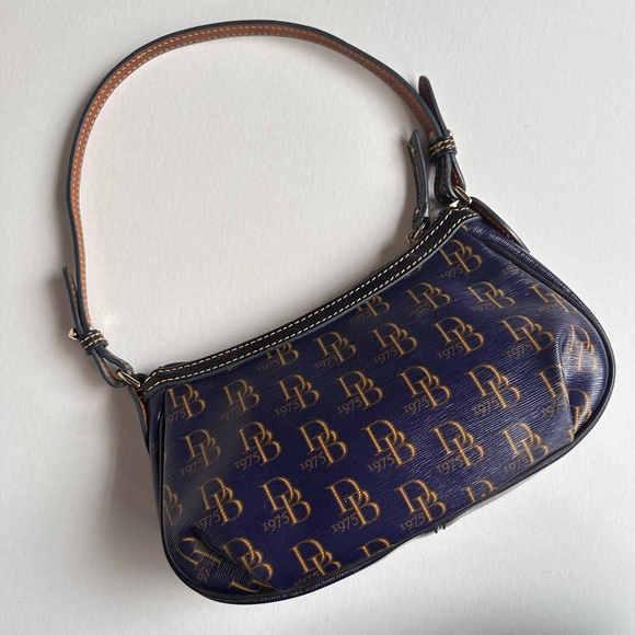 Dooney & Bourke Navy and Brown Clutch - Picture 3 of 7
